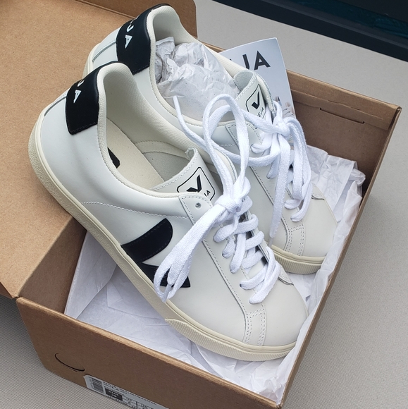 Veja Esplar Sneakers - Picture 7 of 12